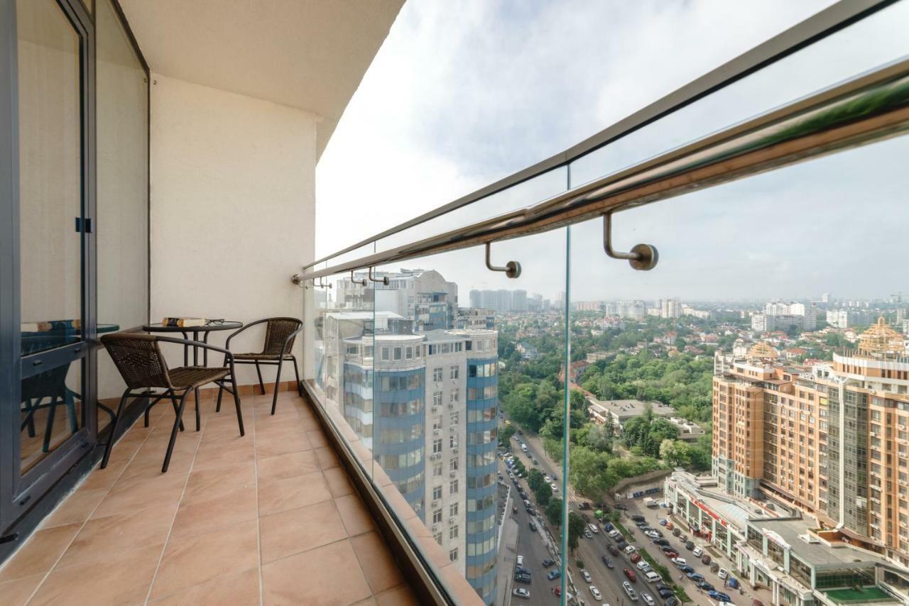Arcadia Stylish Apartment Big Terrace! オデッサ エクステリア 写真
